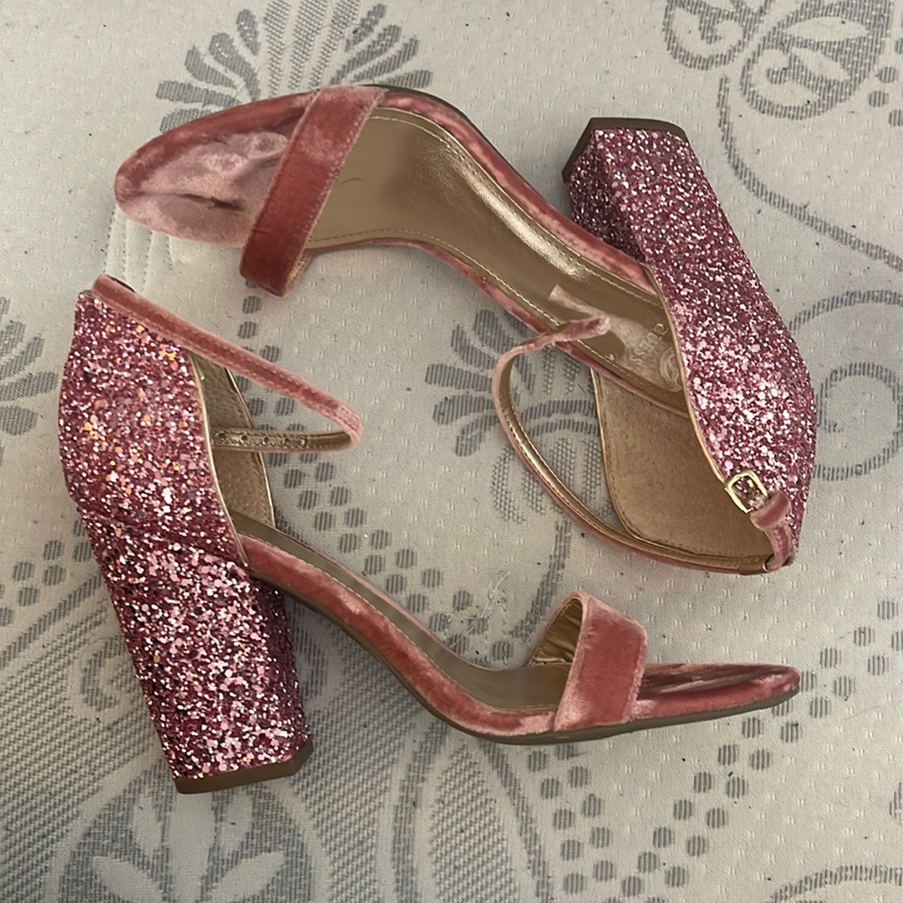 Guess pink shoes! Glitter back & heel. Suede straps.